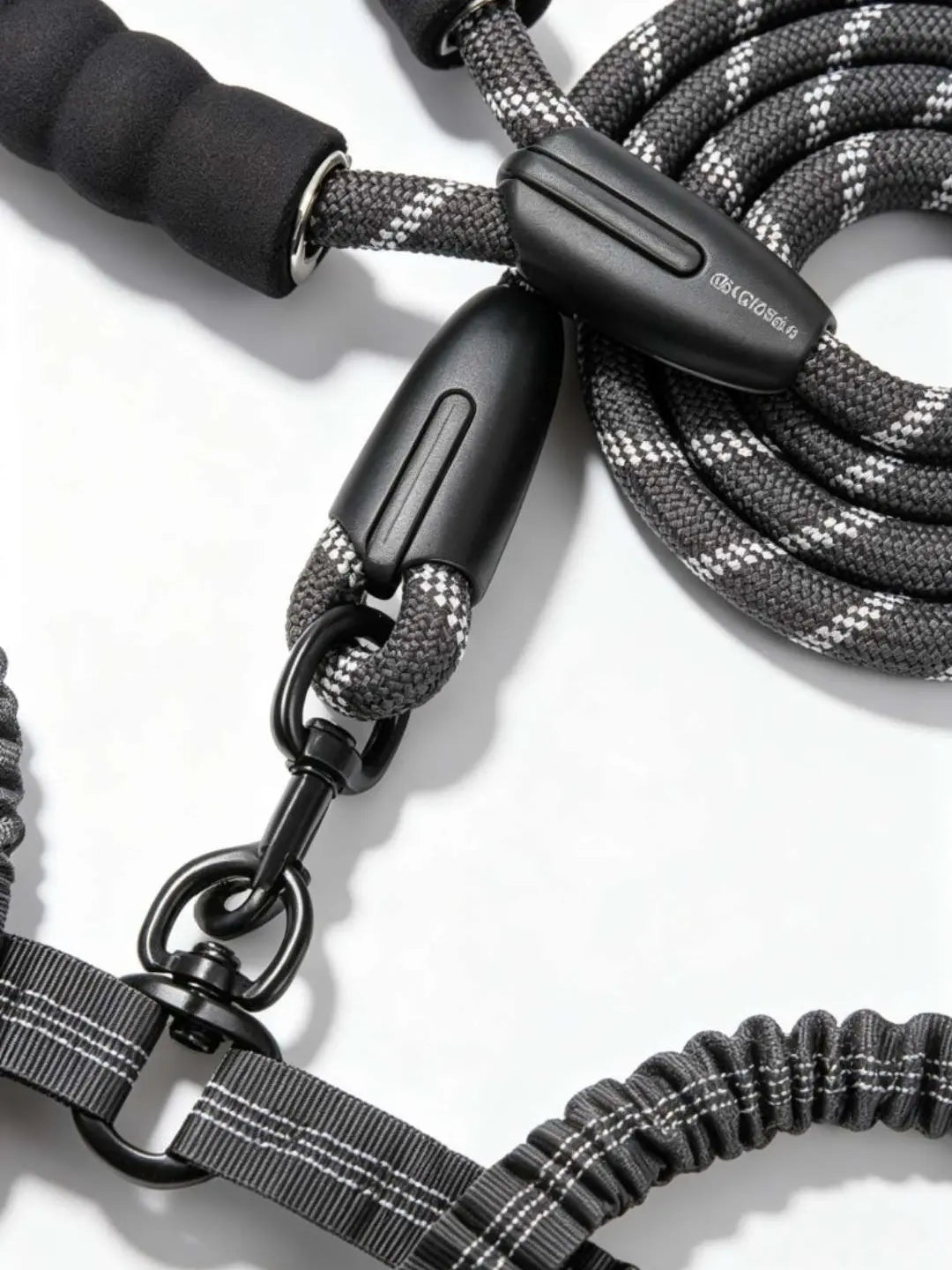 Ultimate Dual Dog Leash: Tangle-Free Bungee with Shock Absorption for All Dog Sizes - Reflective Safety Features Included!